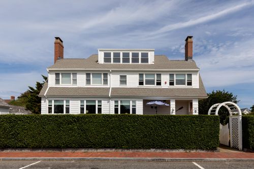 u15-616 Commercial St, Provincetown, MA, 02657-1772 | Card Image