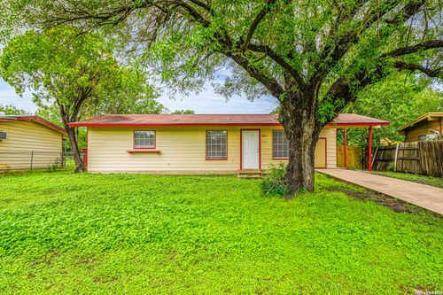7323 Quiet Valley St, San Antonio, TX, 78242-2153 | Card Image