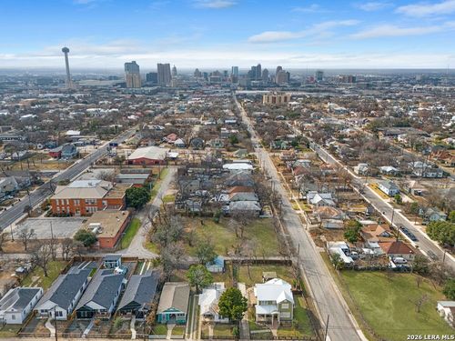 1038 Dawson St, San Antonio, TX, 78202-2339 | Card Image