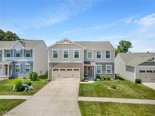 151 Springvale Dr, Amherst, OH, 44001-1076 | Card Image