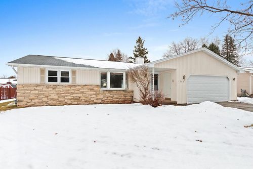 1360 Glen Road, Ashwaubenon, WI, 54313 | Card Image