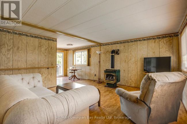 58 - 5263 Elliott Side Rd, Home with 2 bedrooms, 1 bathrooms and 2 parking in Port Mcnicoll ON | Image 5