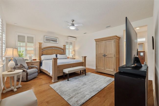 Primary Bedroom | Image 25