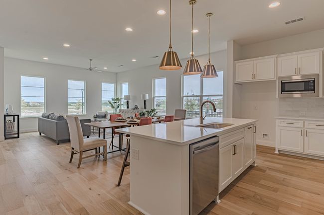 2154 Village Walk Pl, Townhouse with 3 bedrooms, 3 bathrooms and null parking in Aledo TX | Image 8