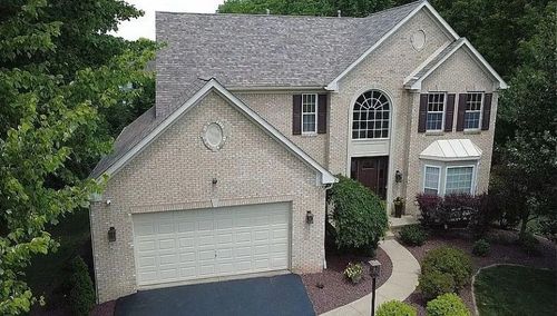 3283 Hidden Brooke Ct, New Castle, PA, 16105-2934 | Card Image