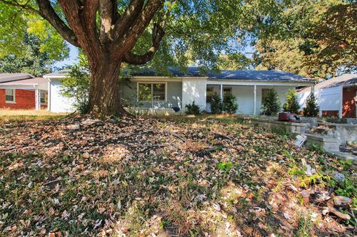 989 Mcpherson Dr, Madisonville, KY, 42431-3277 | Card Image