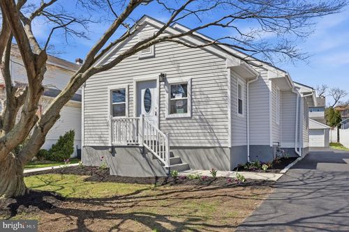 103 Center Ave, WILLOW GROVE, PA, 19090-3105 | Card Image