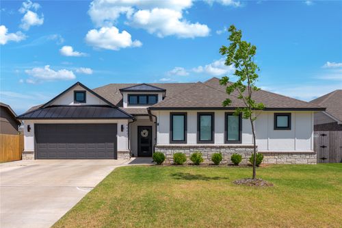 6807 S Indianwood Avenue W, Broken Arrow, OK, 74011 | Card Image