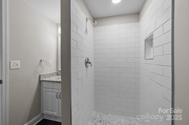 5008 Unaka Ave, House other with 3 bedrooms, 2 bathrooms and null parking in Charlotte NC | Image 18