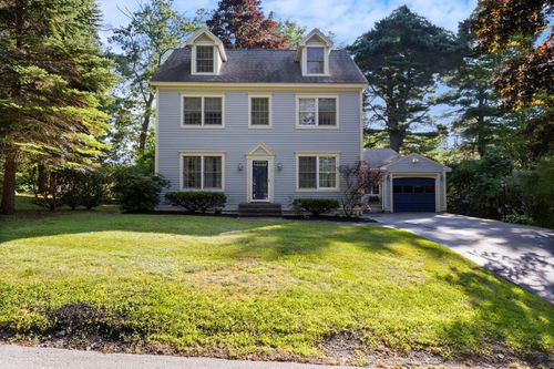 16 Ramsay Ter, Scarborough, ME, 04074-9319 | Card Image