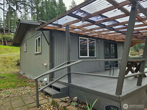 231 E Lakeview Dr, Grapeview, WA, 98546-9301 | Card Image