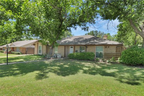 3800 Delmas Dr, Benbrook, TX, 76116-1320 | Card Image
