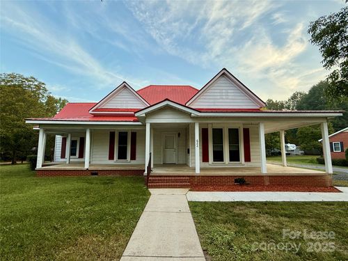 622 E Iredell Ave, Mooresville, NC, 28115-2426 | Card Image