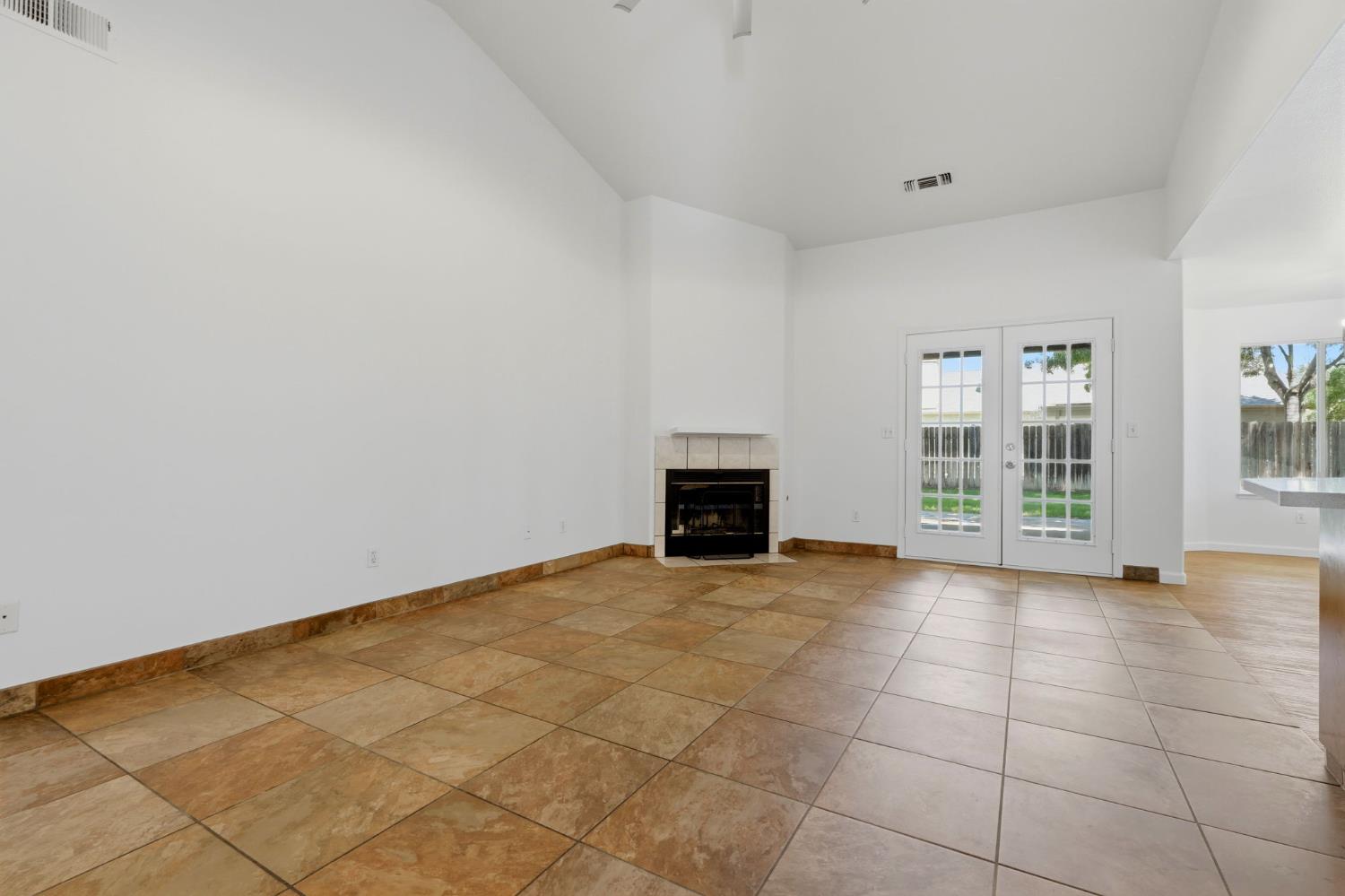 Residential in Lemoore 5