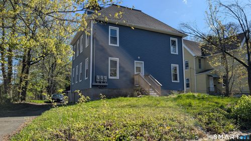 531 Allen St, New Britain, CT, 06053-3326 | Card Image