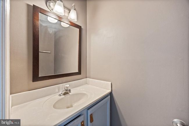 370 Logan Dr, Townhouse with 3 bedrooms, 3 bathrooms and null parking in WESTMINSTER MD | Image 13