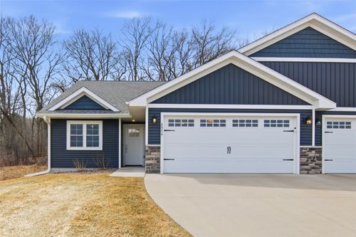 4974 Field Crest Ln, Eau Claire, WI, 54701-1106 | Card Image
