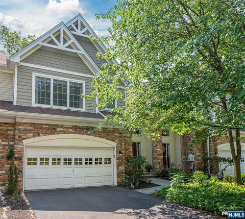 14 N Shadow Ln, Oakland, NJ, 07436-2348 | Card Image