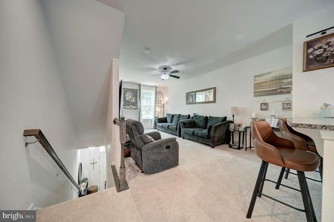 18316 Reaper Hill Ct, Townhouse with 3 bedrooms, 3 bathrooms and null parking in TRIANGLE VA | Image 17
