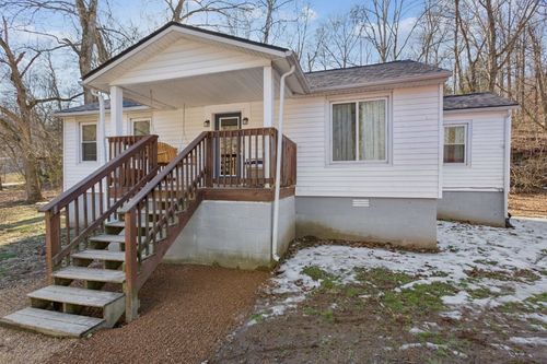 1099 Henley Rd, Ashland City, TN, 37015-4729 | Card Image