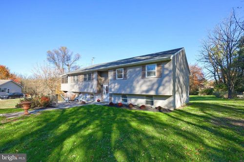 20 Peacemaker Dr, Parkesburg, PA, 19365-9177 | Card Image