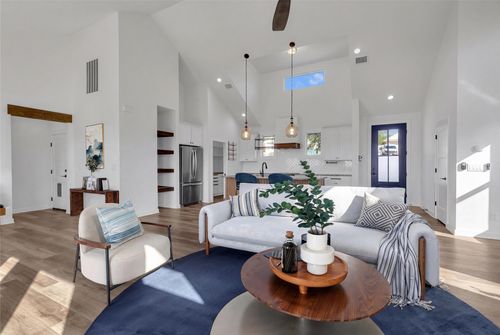 516 Ronay Dr S, Briarcliff, TX, 78669-2146 | Card Image