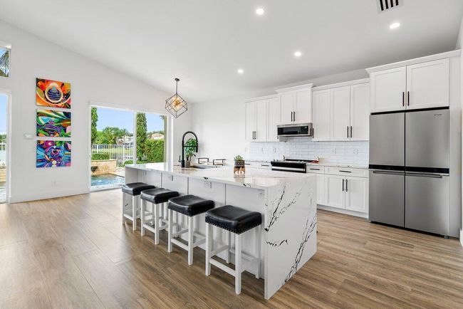 5747 Nw 49 Th Ln, House other with 3 bedrooms, 2 bathrooms and null parking in Coconut Creek FL | Image 5