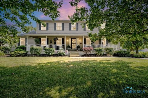727 Eisenhower Dr, Fostoria, OH, 44830-4701 | Card Image
