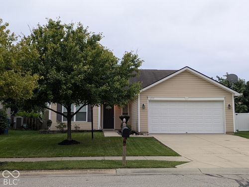 12501 Old Pond Rd, Noblesville, IN, 46060-4926 | Card Image