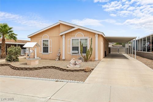 2006 Darla St, Henderson, NV, 89002-8663 | Card Image