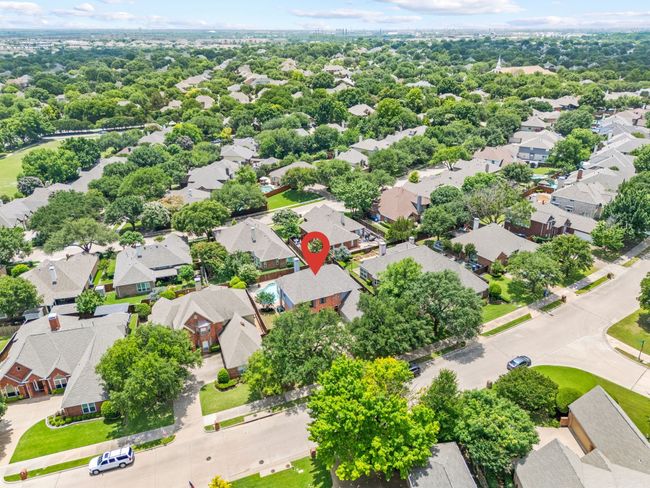 Aerial perspective of suburban area | Image 34