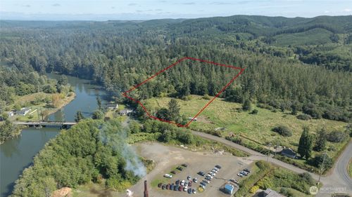 11111 Panhandle Rd, Hoquiam, WA, 98550 | Card Image