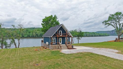 220 Joe Baker Rd, Batesville, AR, 72501-8567 | Card Image