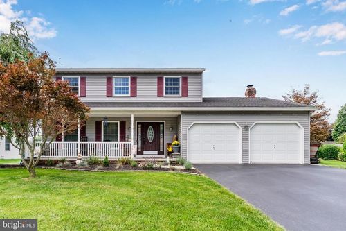 116 Greenbriar Ln, DILLSBURG, PA, 17019-1316 | Card Image