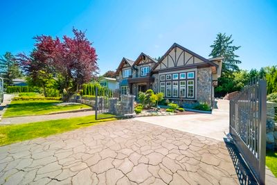 7550 Dorchester Dr, House other with 8 bedrooms, 8 bathrooms and 6 parking in Burnaby BC | Image 1