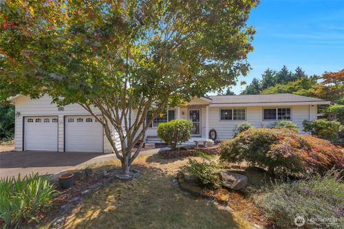 3330 120th St Se, Everett, WA, 98208-6118 | Card Image