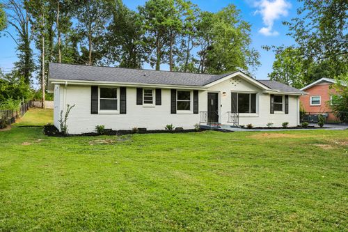 2511 Timberwood Dr, Clarksville, TN, 37040-6630 | Card Image