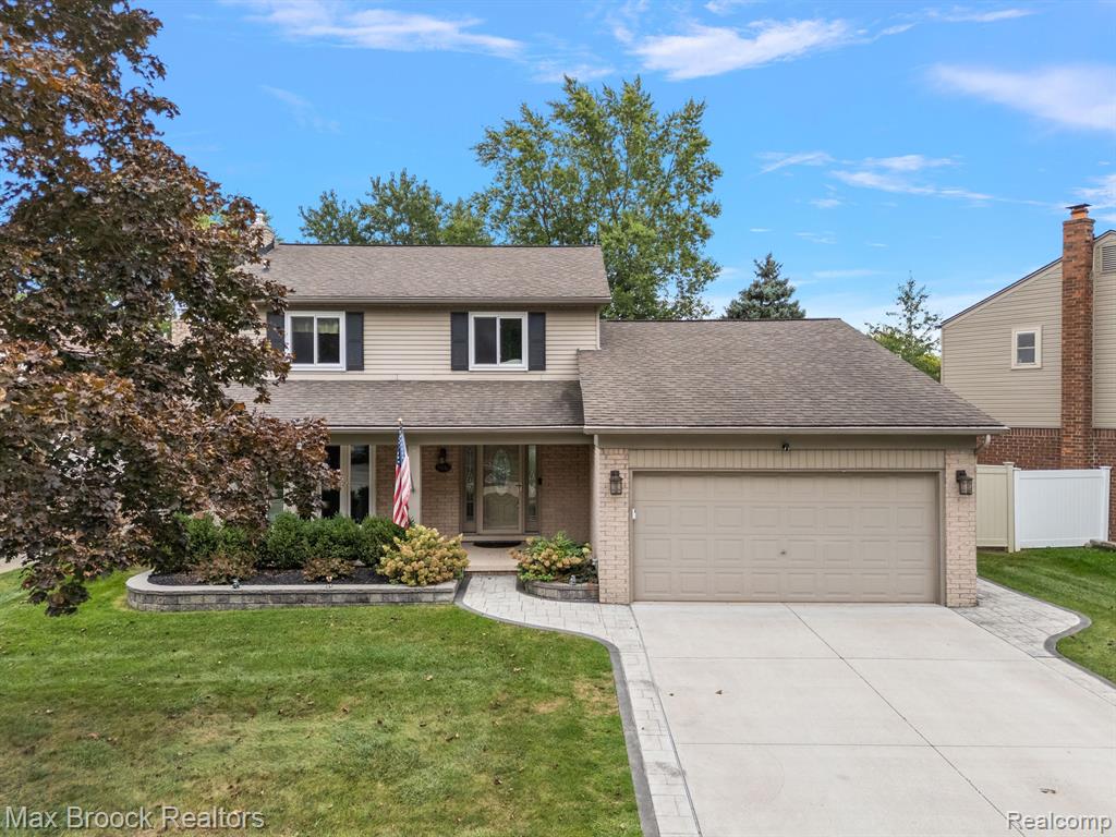 Della Rosa Dr, Sterling Heights, MI 48313