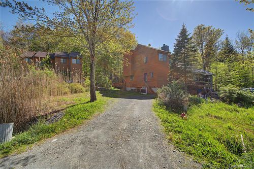 9 Edelweiss Dr, Woodridge, NY, 12789-5806 | Card Image
