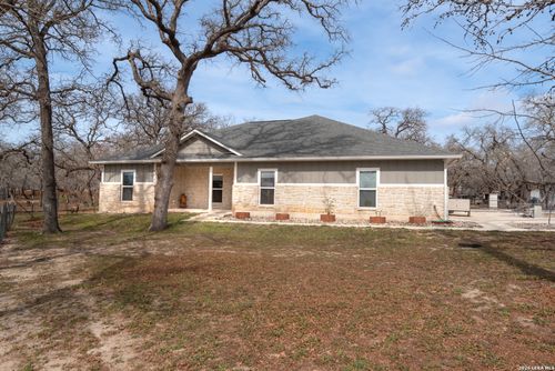 187 Champions Blvd, La Vernia, TX, 78121-5233 | Card Image