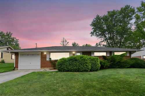 7054 Shaulis Dr, Reynoldsburg, OH, 43068-3034 | Card Image