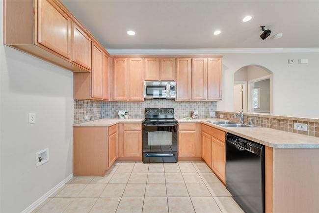 324 Kirby Dr, House other with 4 bedrooms, 3 bathrooms and null parking in Lantana TX | Image 8