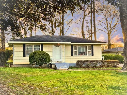 1710 Longview St, Hixson, TN, 37343-1739 | Card Image