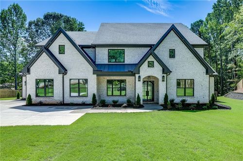 5222 L J Martin Dr, GAinesville, GA, 30507-8706 | Card Image