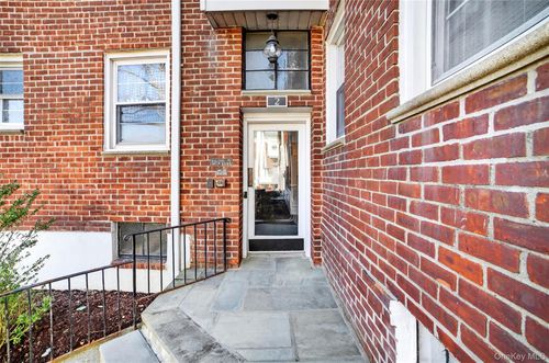 apt-2p-2 South Rd, Harrison, NY, 10528-3300 | Card Image
