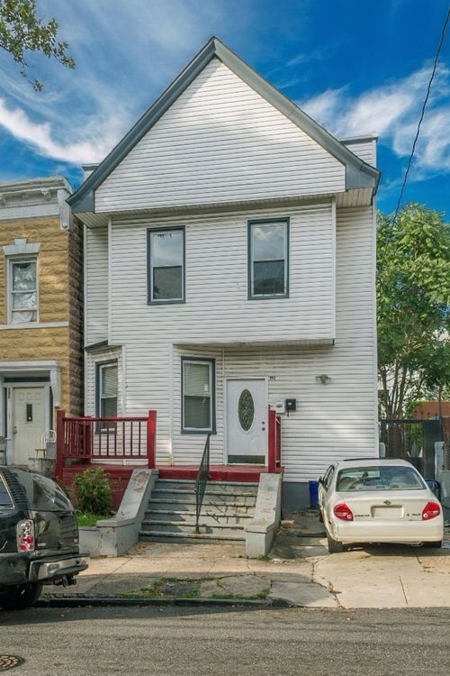190 Grant Ave, Jersey City, NJ, 07305-1539 | Card Image