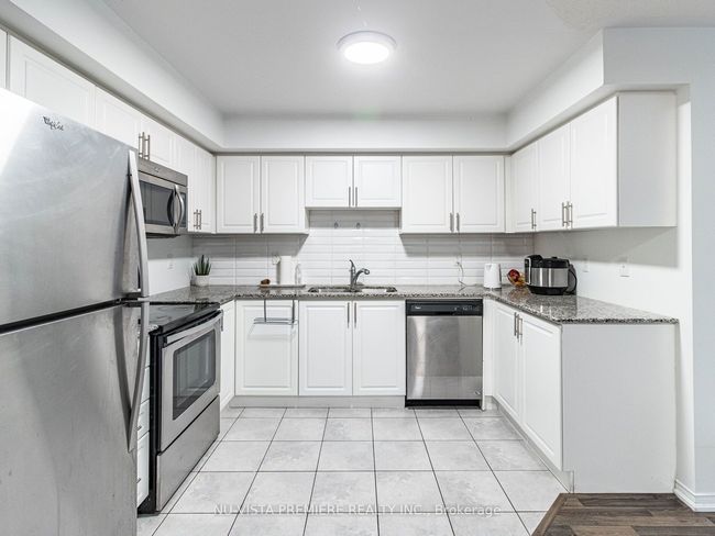 22 - 2488 Post Rd, Condo with 2 bedrooms, 2 bathrooms and 1 parking in Oakville ON | Image 19