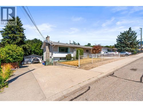 1603 43 Ave, Vernon, BC, V1T3K2 | Card Image
