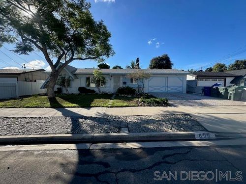 606 Carlsbad St, Spring Valley, CA, 91977-5505 | Card Image