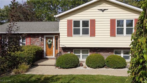 1041 Fronek Dr, Streetsboro, OH, 44241-4838 | Card Image